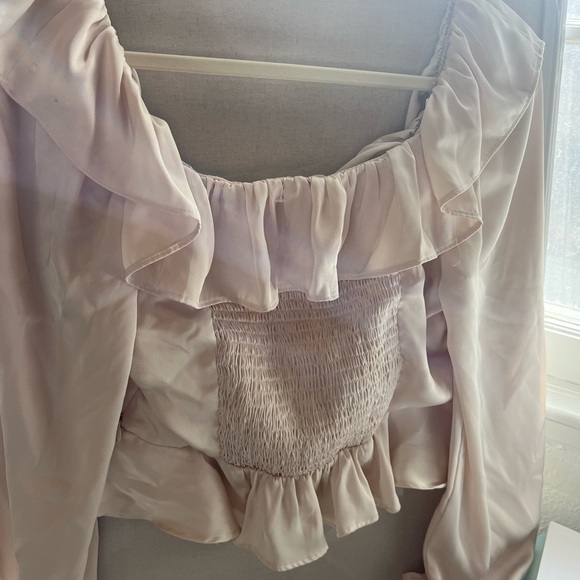 New without tags ASTR the label silk top Malia Top In Champagne In Gold - Picture 4 of 6